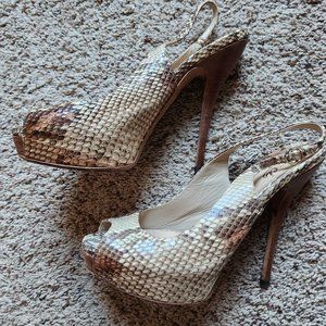 Gucci tan snakeskin platform heel 8